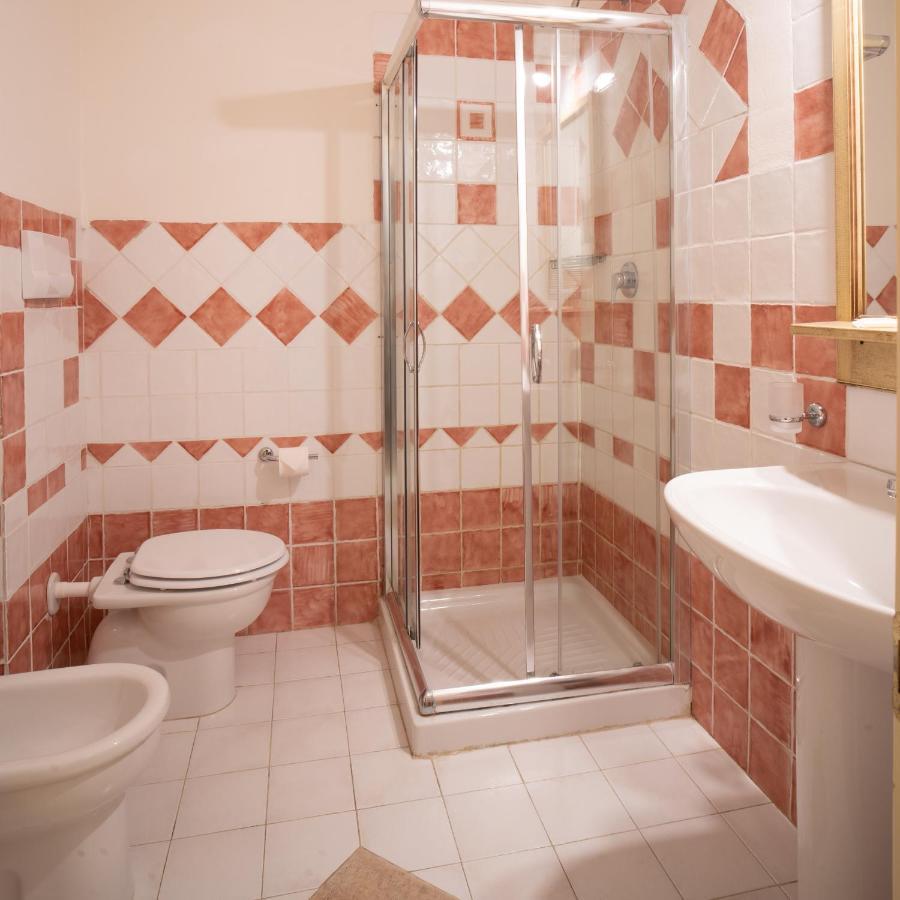 Hotel Pedra Santa Baja Sardinia Extérieur photo