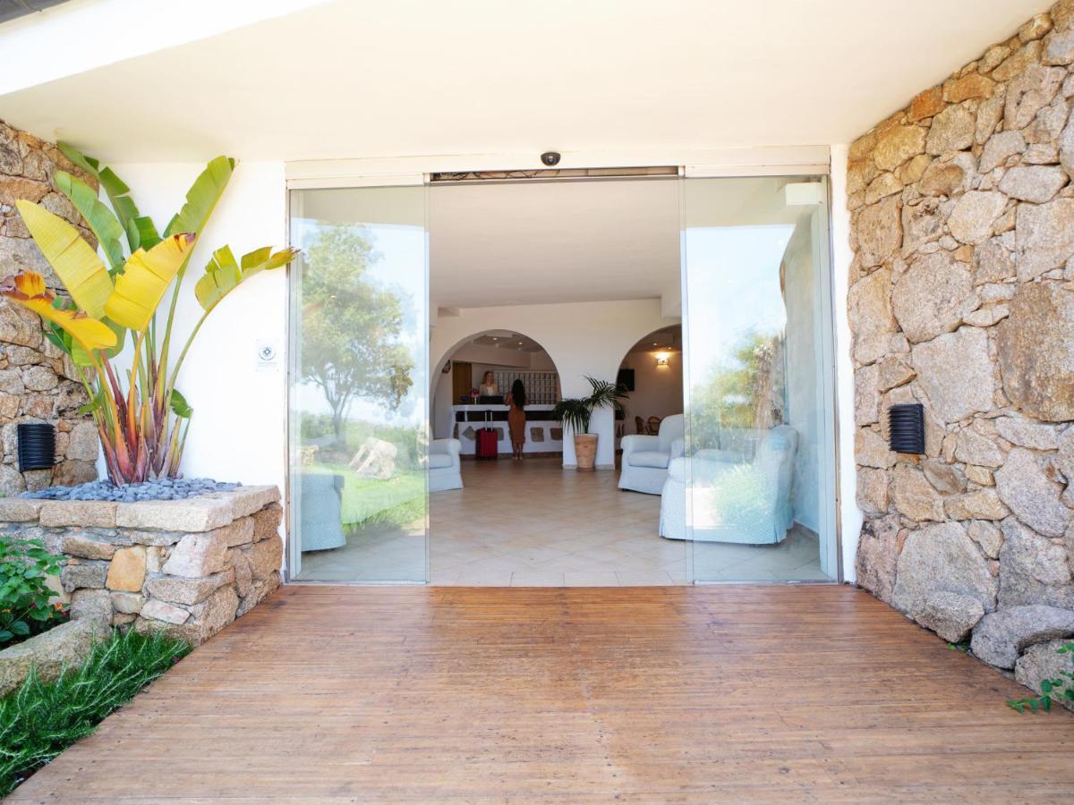 Hotel Pedra Santa Baja Sardinia Extérieur photo