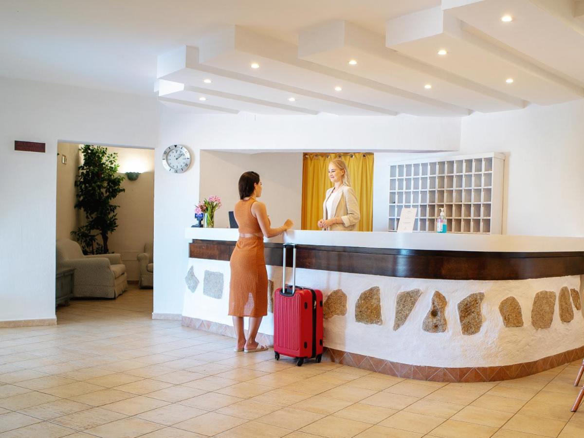 Hotel Pedra Santa Baja Sardinia Extérieur photo