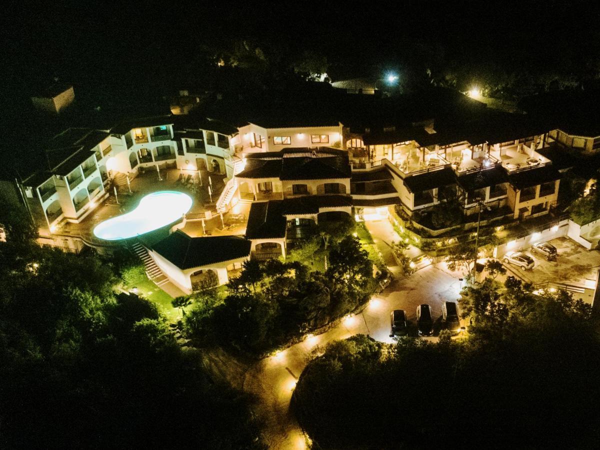 Hotel Pedra Santa Baja Sardinia Extérieur photo